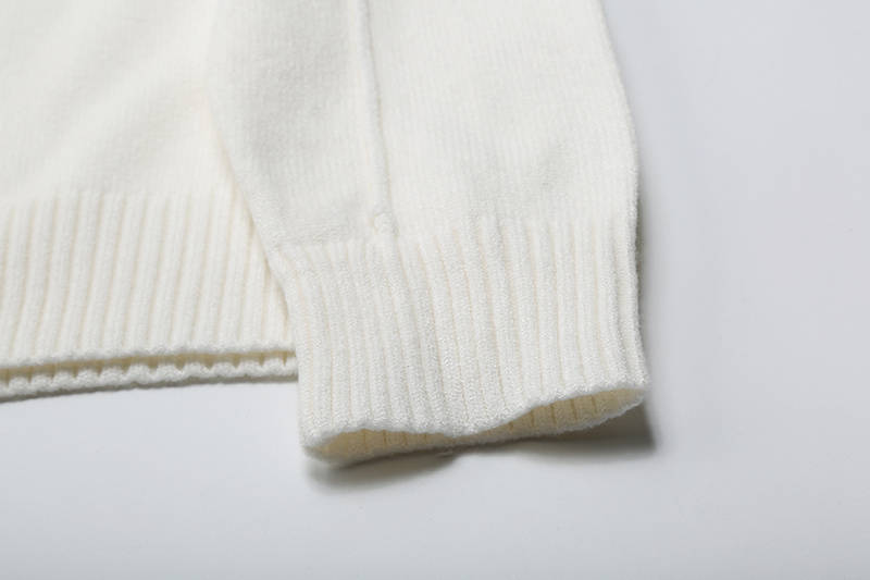 CP Sweater 5000 - Image 44