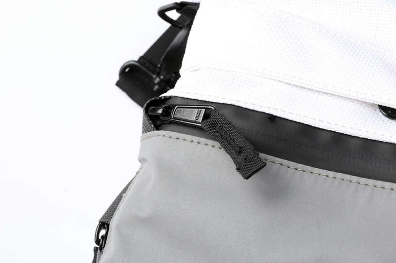 SI Three using reflective bag (0.95kg) 1483 - Image 32