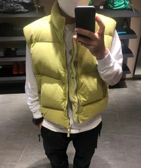 SI  Down Vest 4035 - Image 11