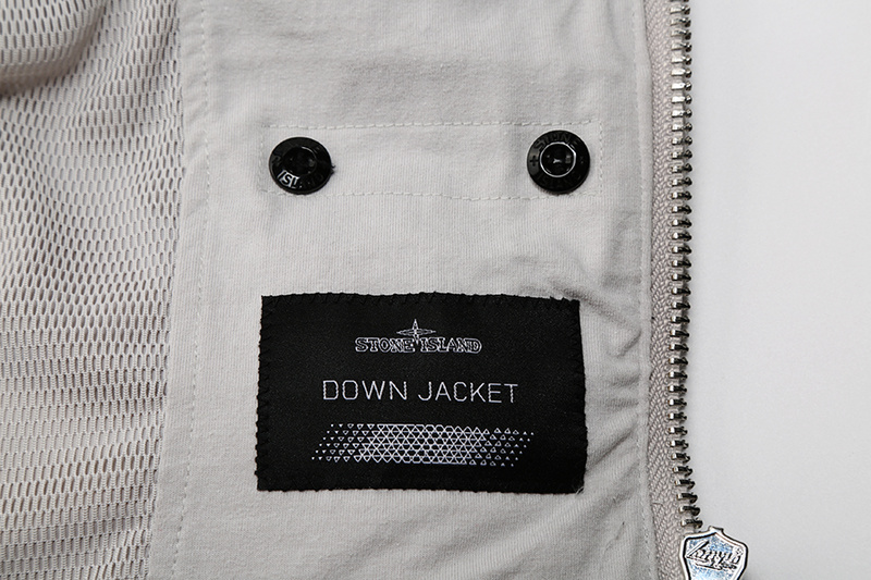 SI  Down Vest 4035 - Image 63