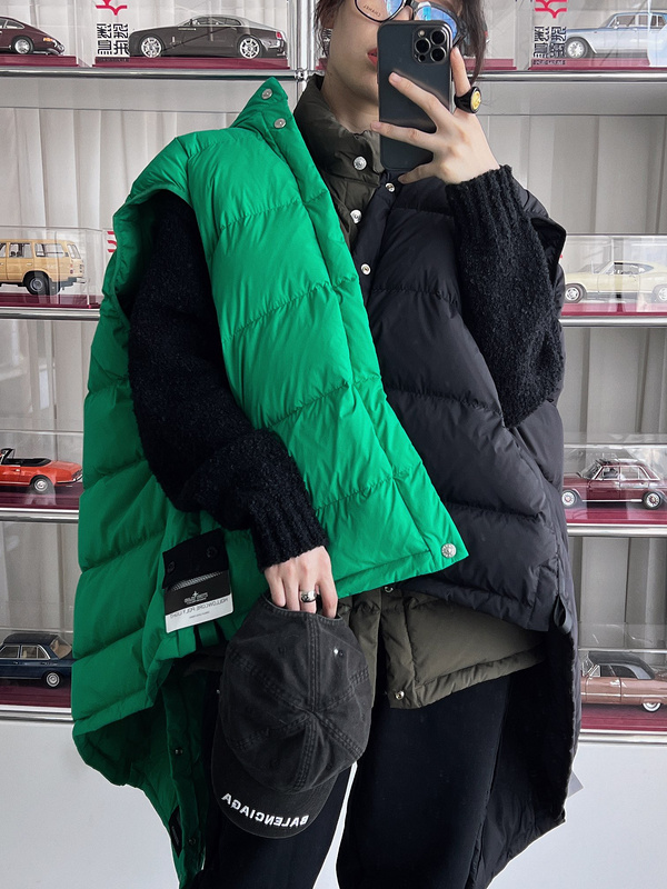 SI  Down Vest 4064 - Image 3