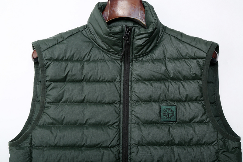 SI  Down Vest 4978 - Image 11