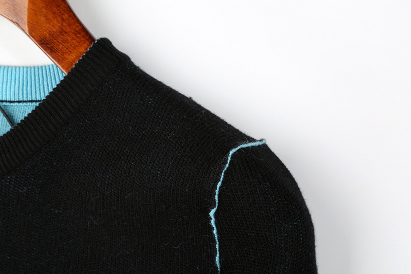 SI Sweater 2238 - Image 18