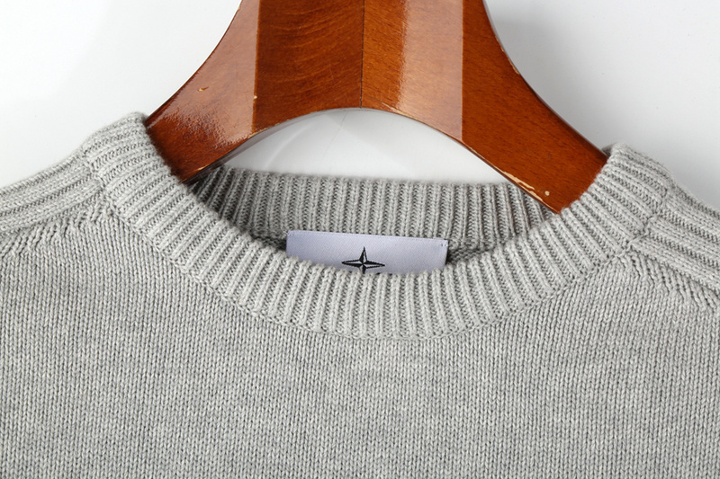 SI Sweater 2322 - Image 15