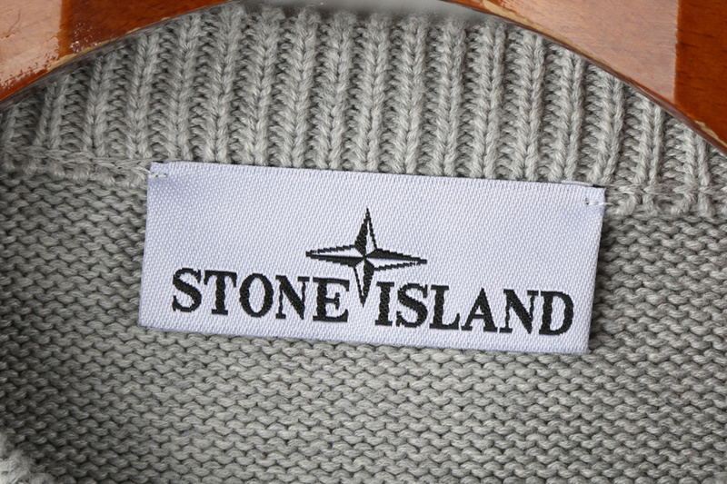 SI Sweater 2322 - Image 16