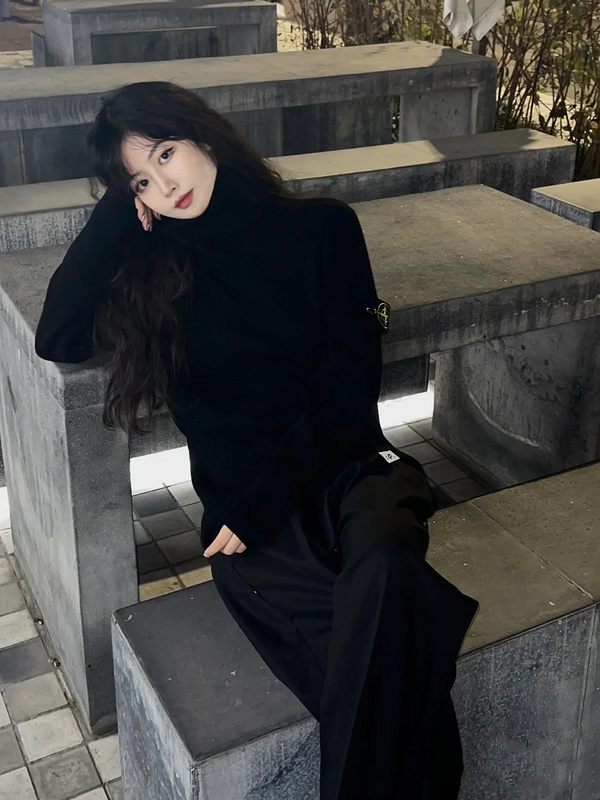 SI Sweater 2825 - Image 5