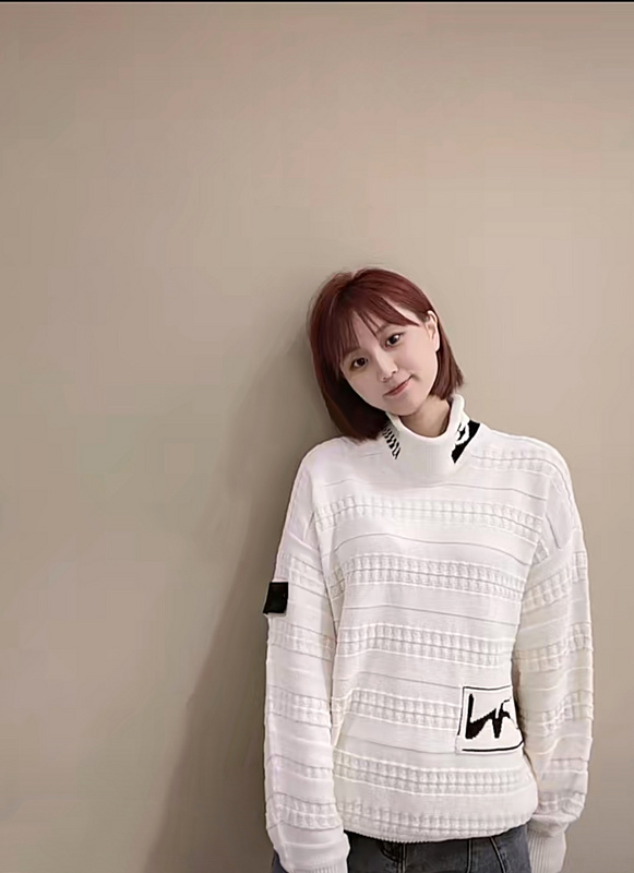 SI Sweater 3041 - Image 7