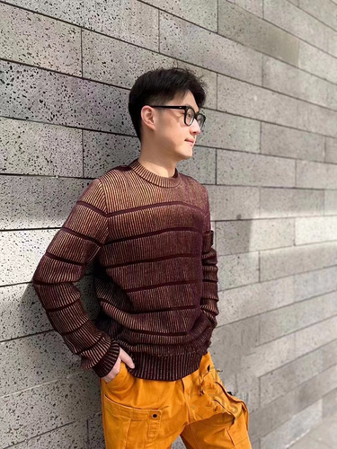 SI Sweater  4198