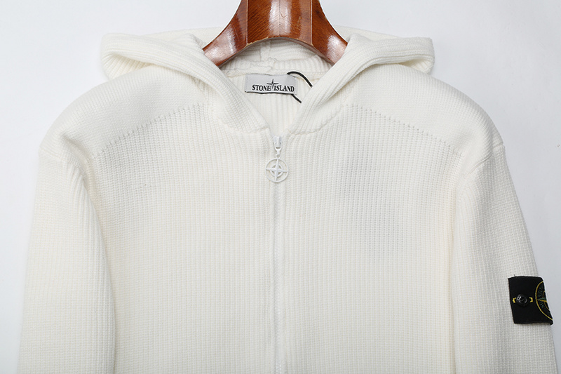 SI Sweater 4982 - Image 15