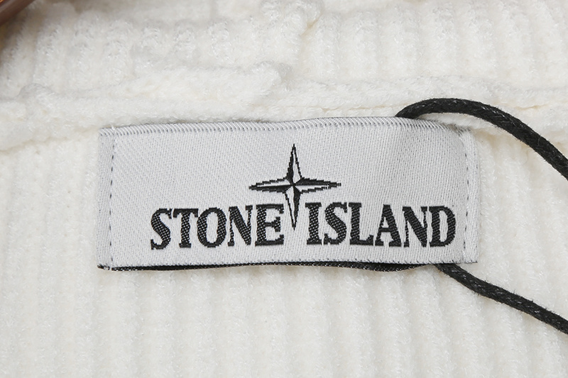 SI Sweater 4982 - Image 17