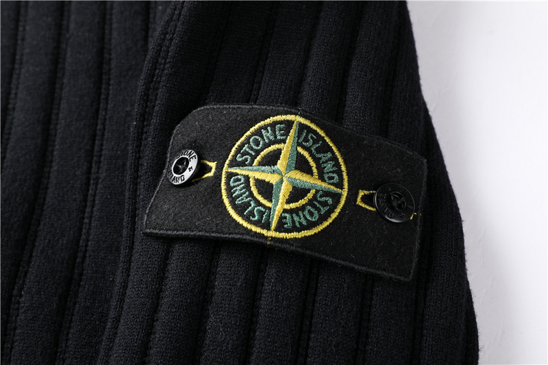SI sweater 636 P280 - Image 16