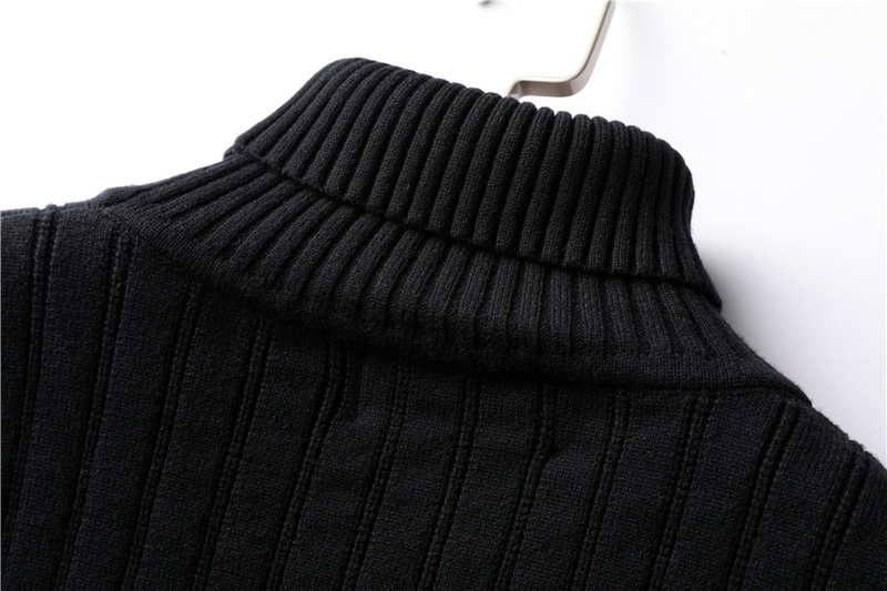SI sweater 636 P280 - Image 20