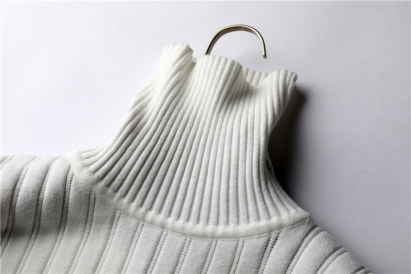 SI sweater 636 P280 - Image 23