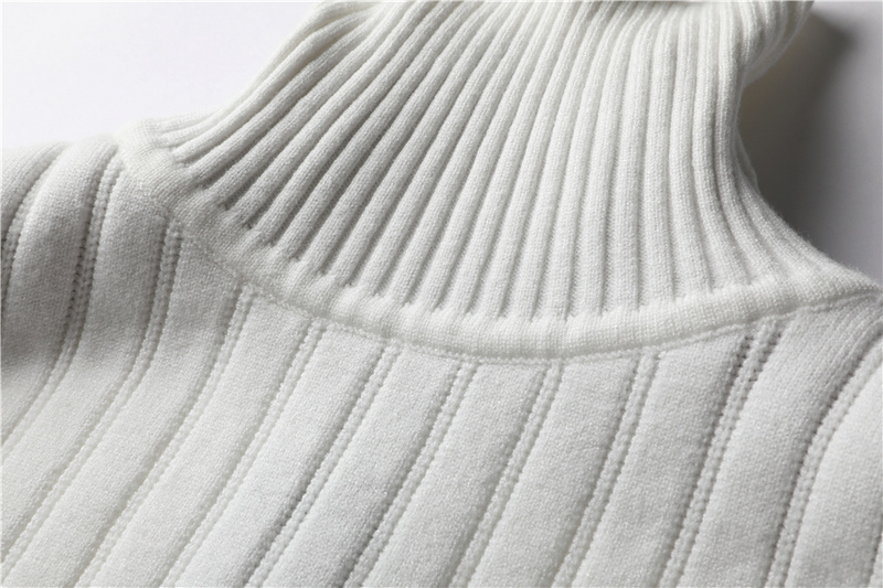SI sweater 636 P280 - Image 24